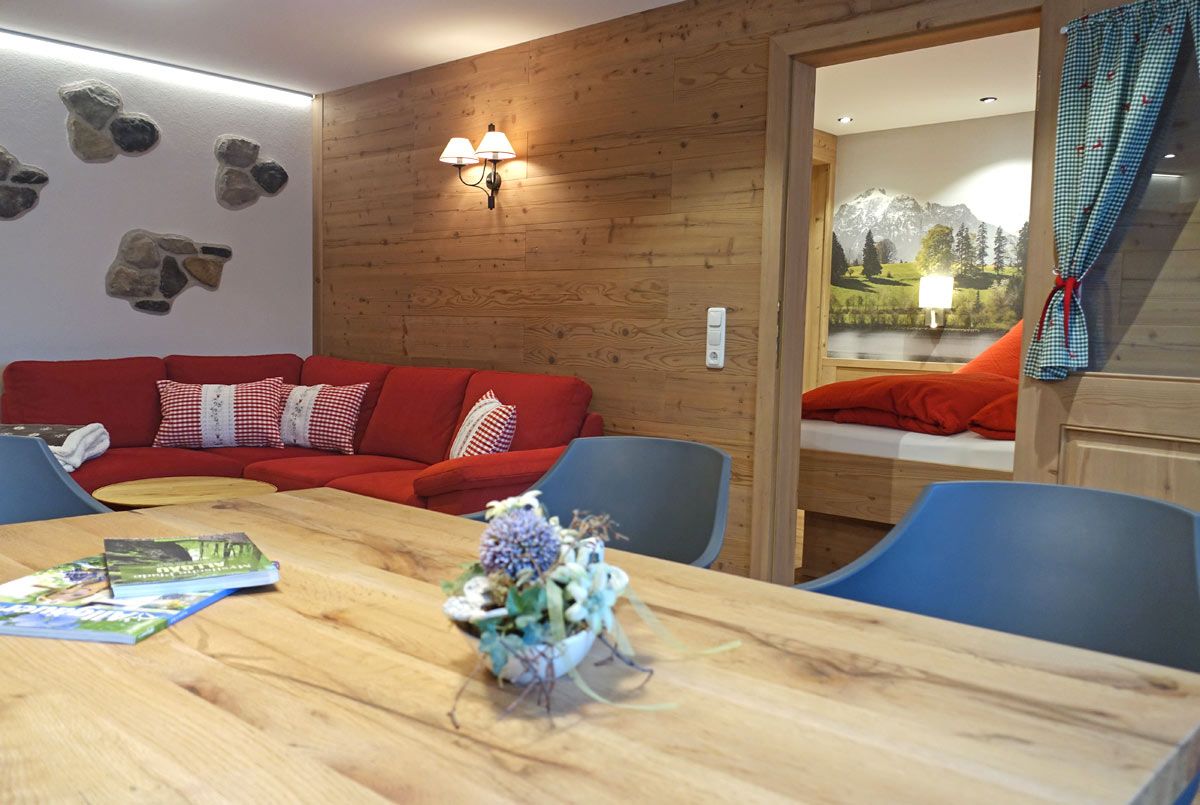 Zugang zum Schlafzimmer vom Wohnzimmer aus